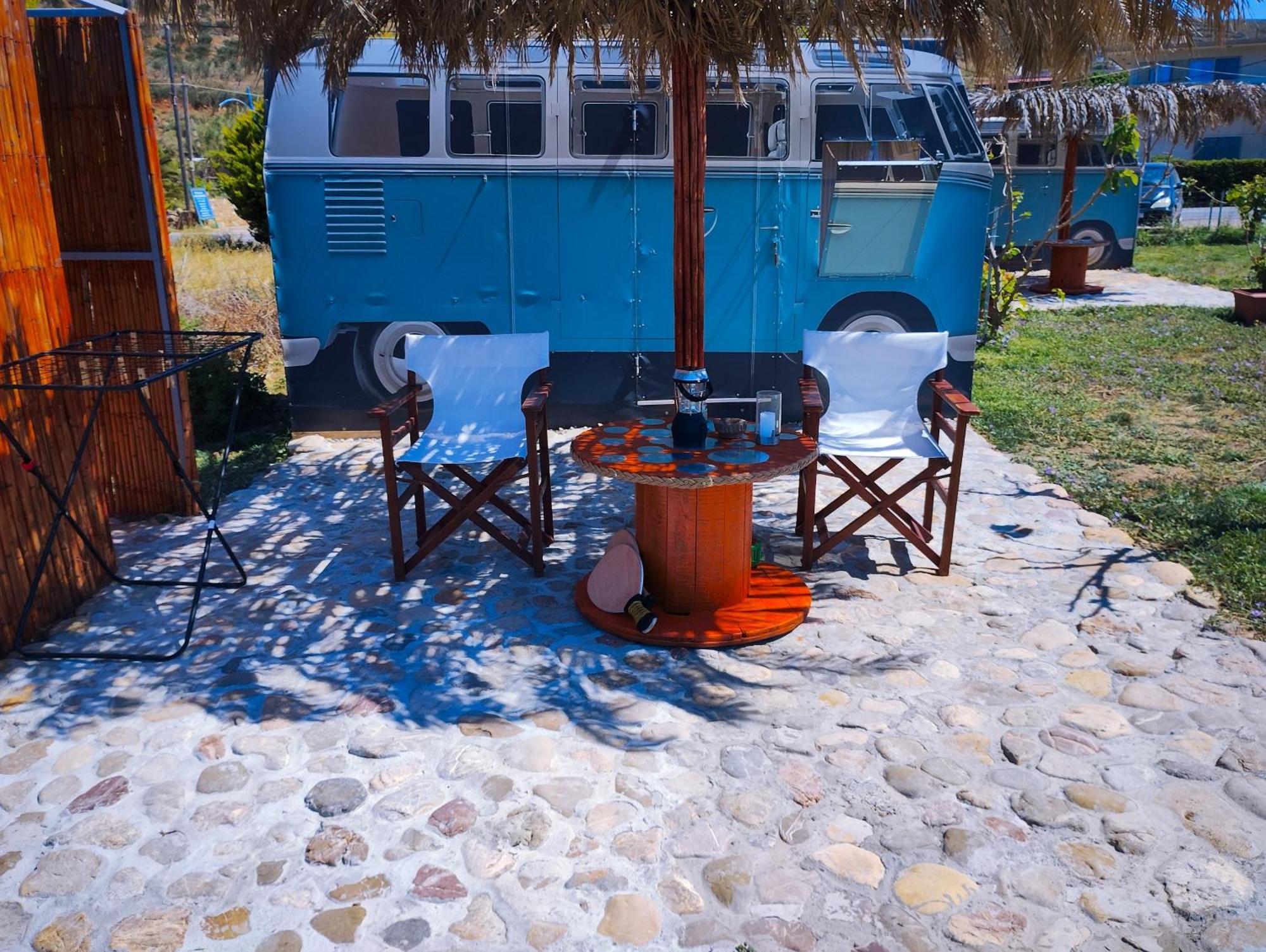 Cornelia Hippie Magic Bus Villa Kíssamos Eksteriør billede