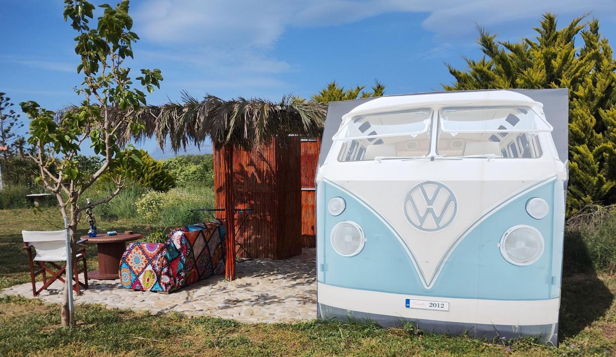 Cornelia Hippie Magic Bus Villa Kíssamos Eksteriør billede